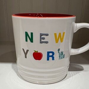 New York Themed White and Red Mug